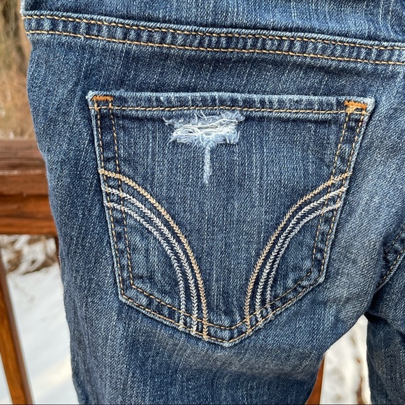 Ripped Hollister Jeans - Picture 6 of 7